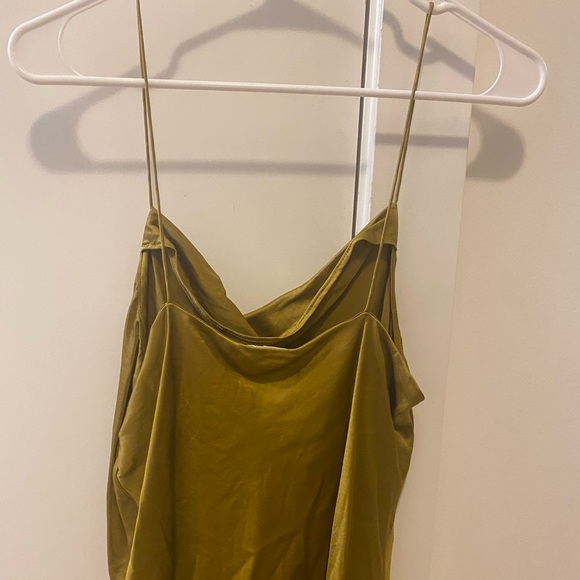 CAMI NYC SIZE M. Beautiful top. I haven’t had any events to wear this - Picture 5 of 6